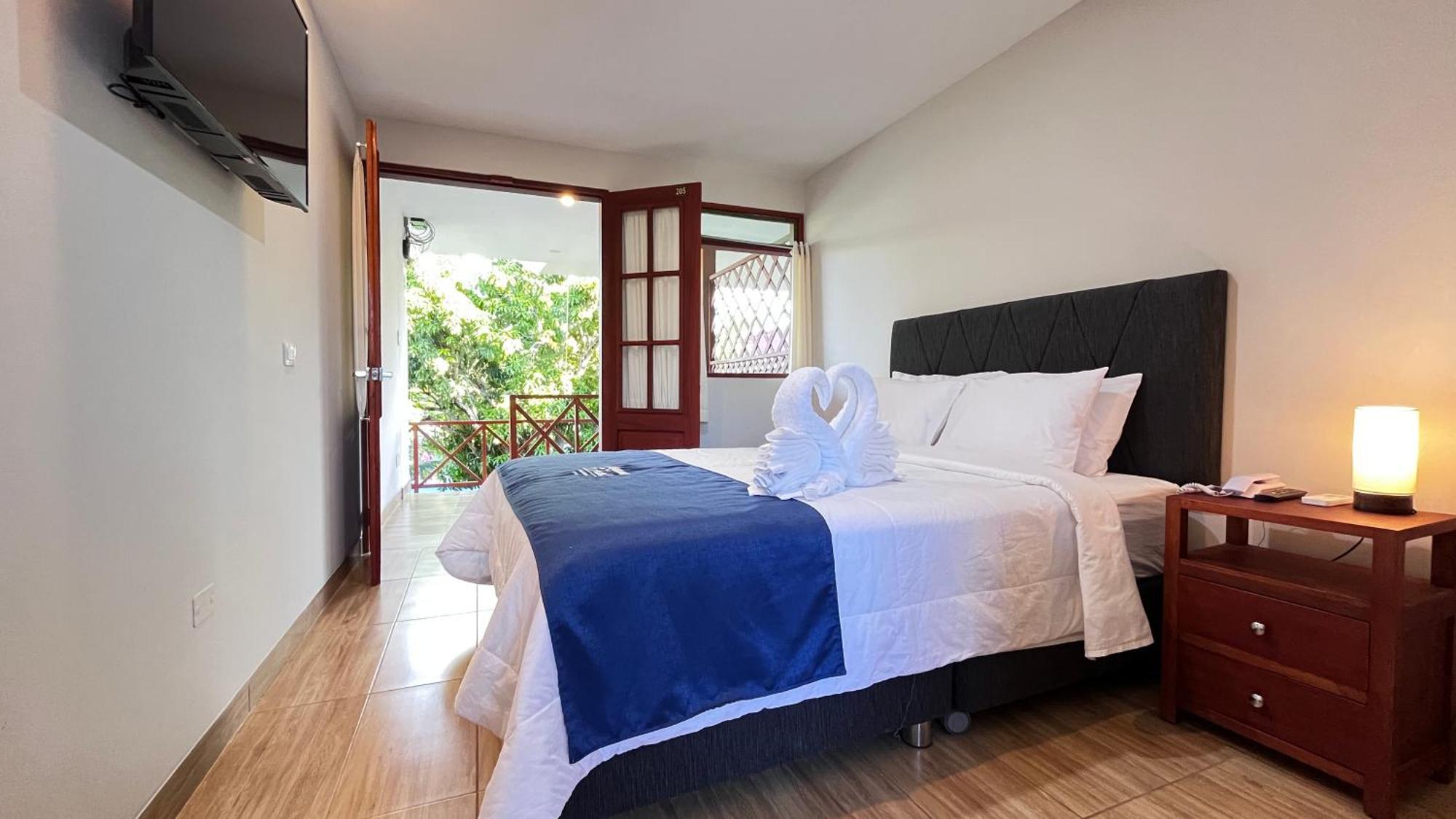 Laguna Azul Hotel & Suites Sauce Exterior foto