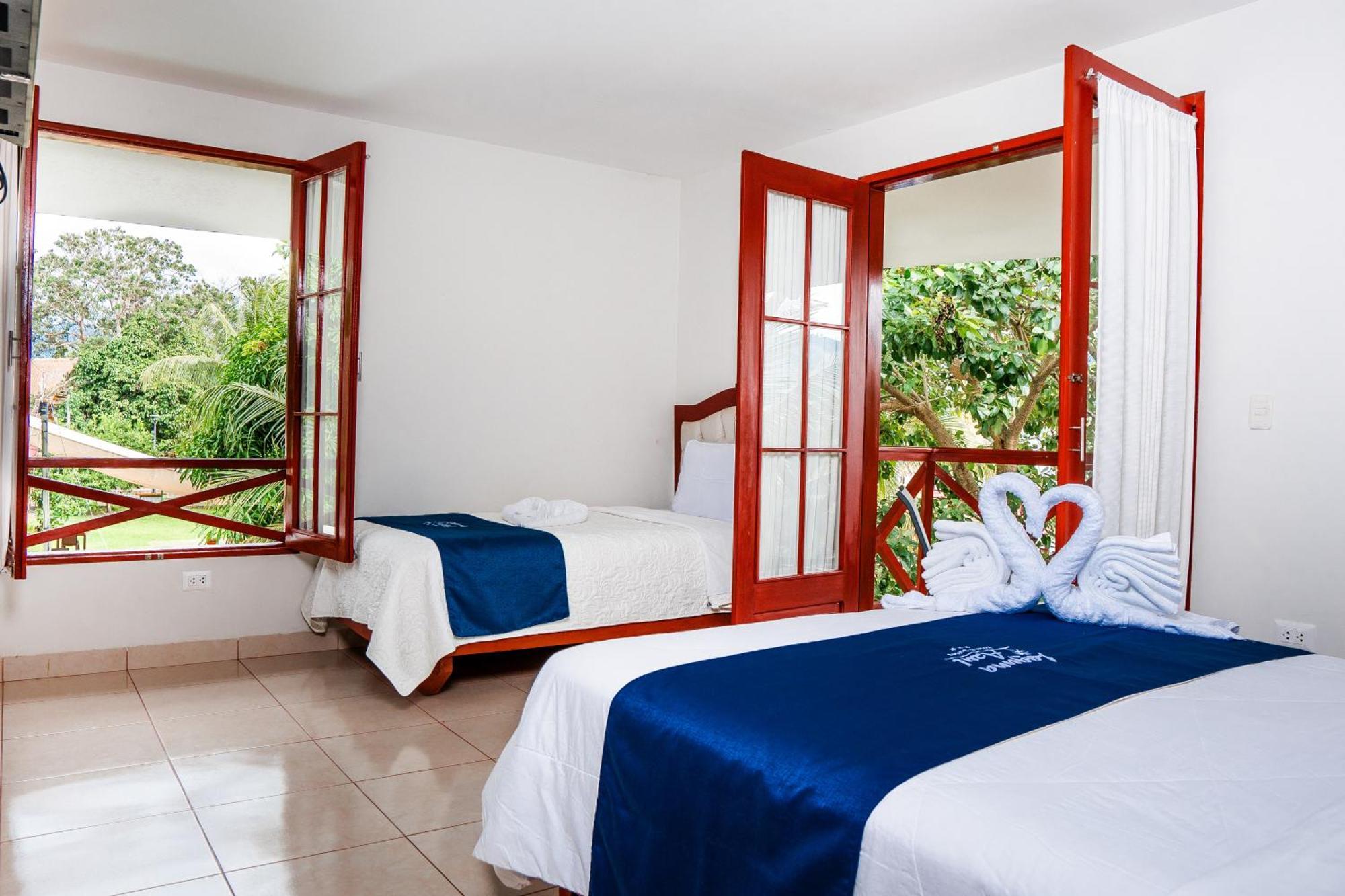 Laguna Azul Hotel & Suites Sauce Exterior foto