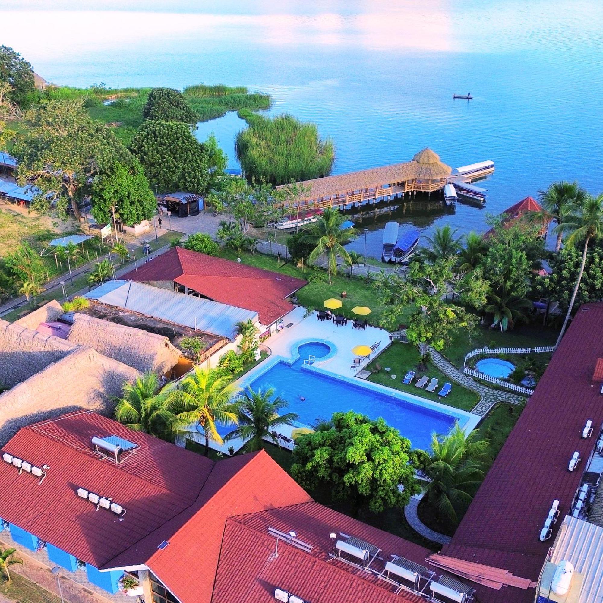 Laguna Azul Hotel & Suites Sauce Exterior foto